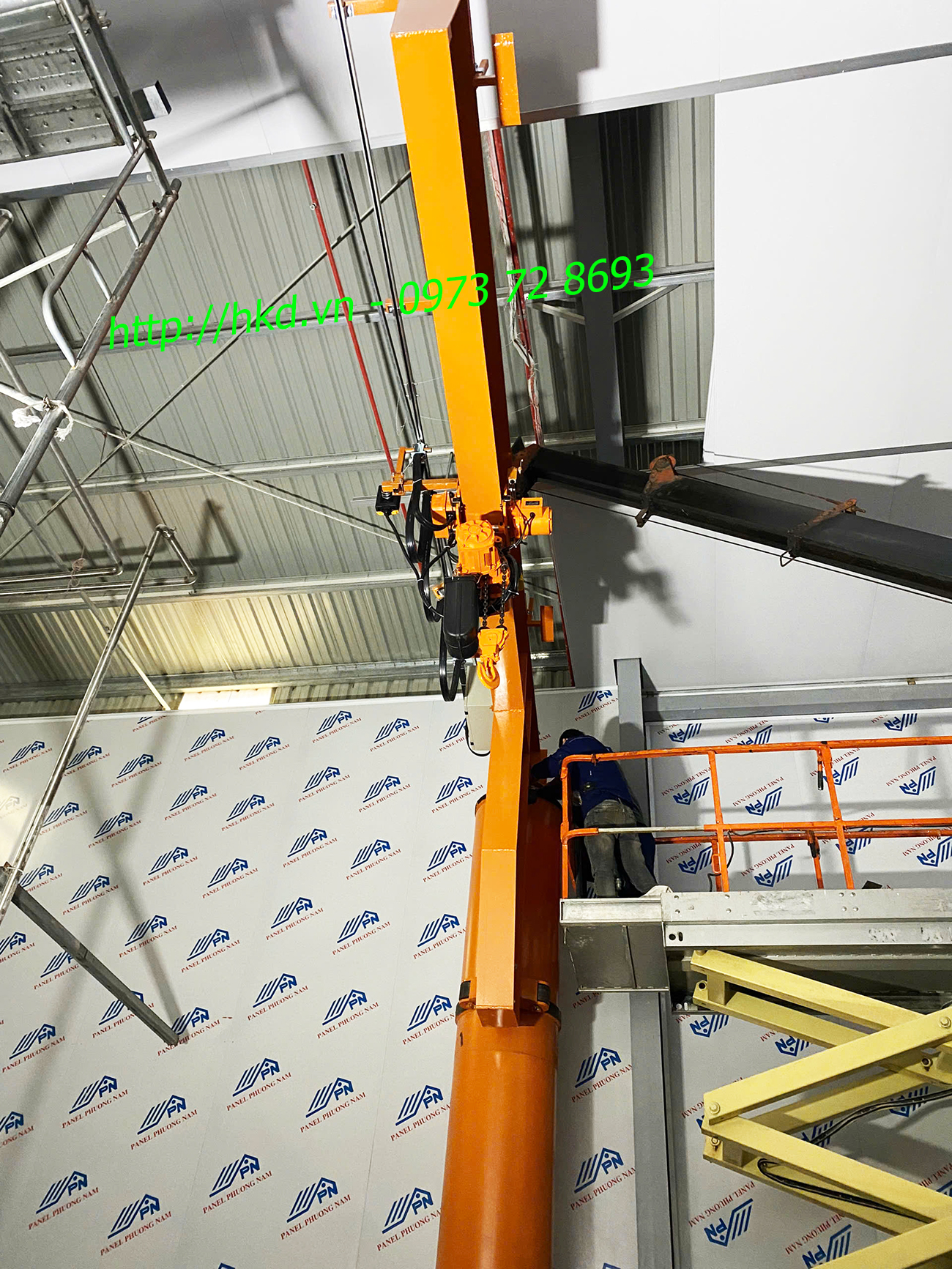 Cẩu trục quay 2 tấn trước kiểm định