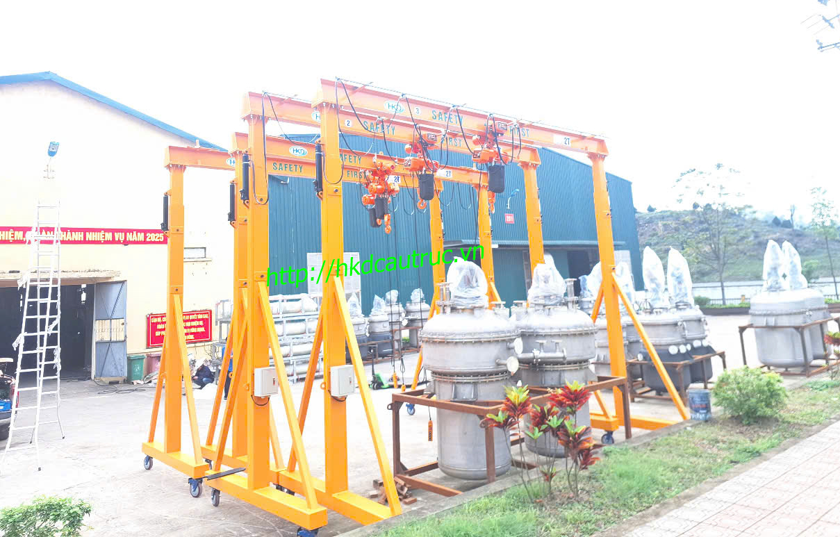 Cổng trục đẩy tay HKD Crane 2 tấn gọn nhẹ
